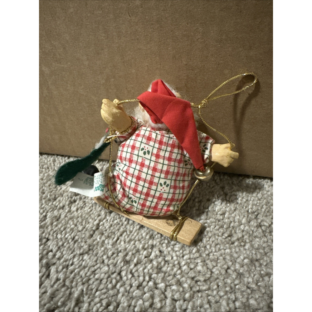 VTG RUSS BERRIE CHRISTMAS COUNTRY FOLK KATHLKEEN KELLY ORNAMENT - ELF ON SWING - Picture 3 of 3